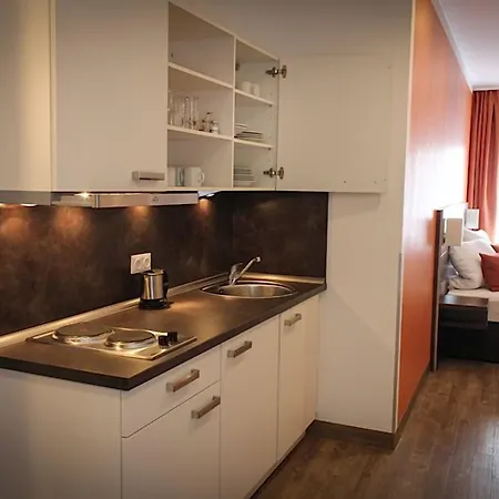 Hotel Rosenhof Garni 3*